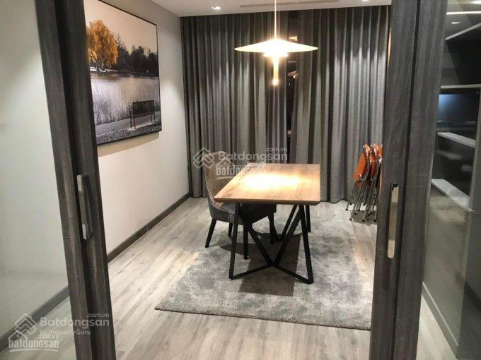 Spacious 3-bedroom apartment with city view