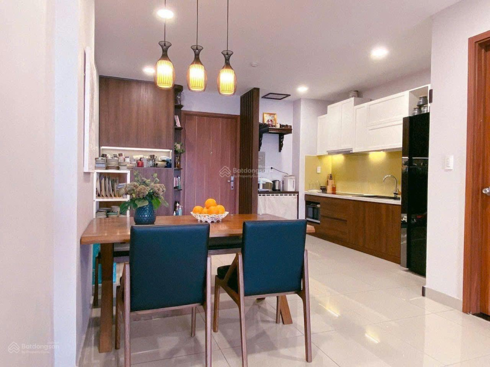 Modern 2-Bed Apartment with Designer Interior