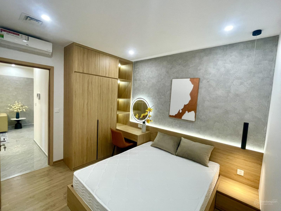 Modern Apartment in Millennium Tower with Flexible Size Options