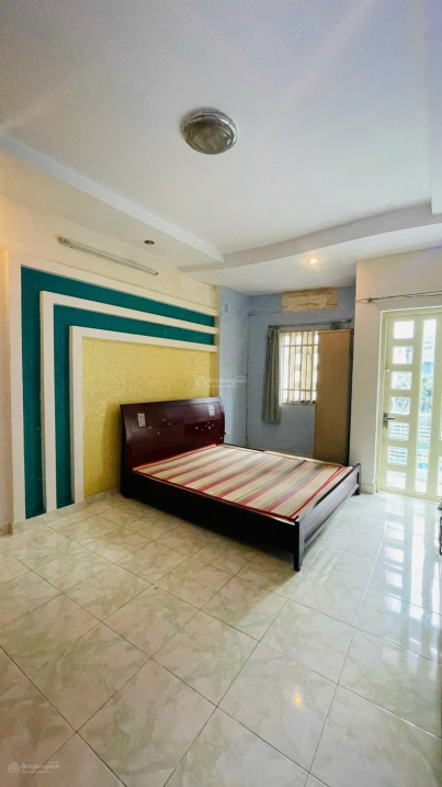 Spacious House in Binh Thanh with Car Access