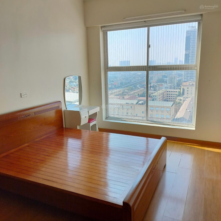 2 Bedroom Apartment with Balcony
