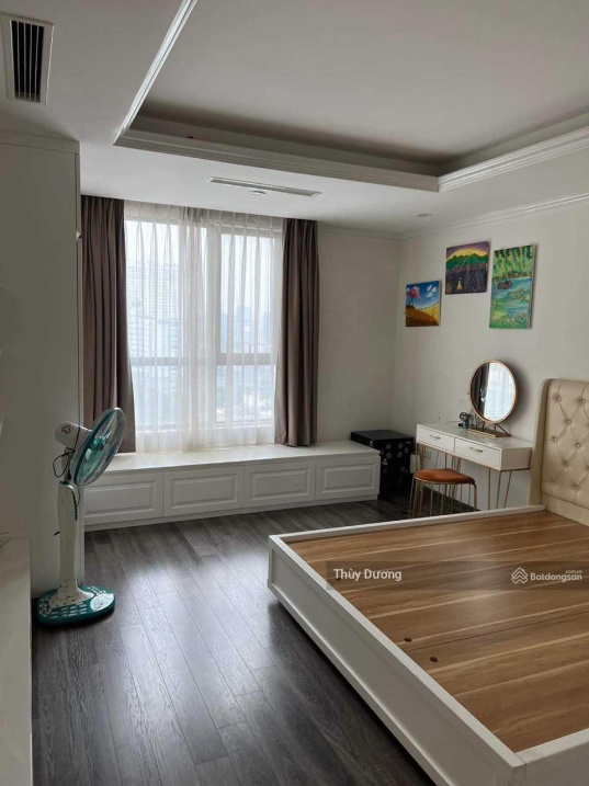 Luxury 3-Bedroom Apartment in Hong Kong Tower