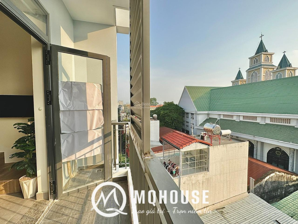 Luxury Duplex with Balcony in District 10