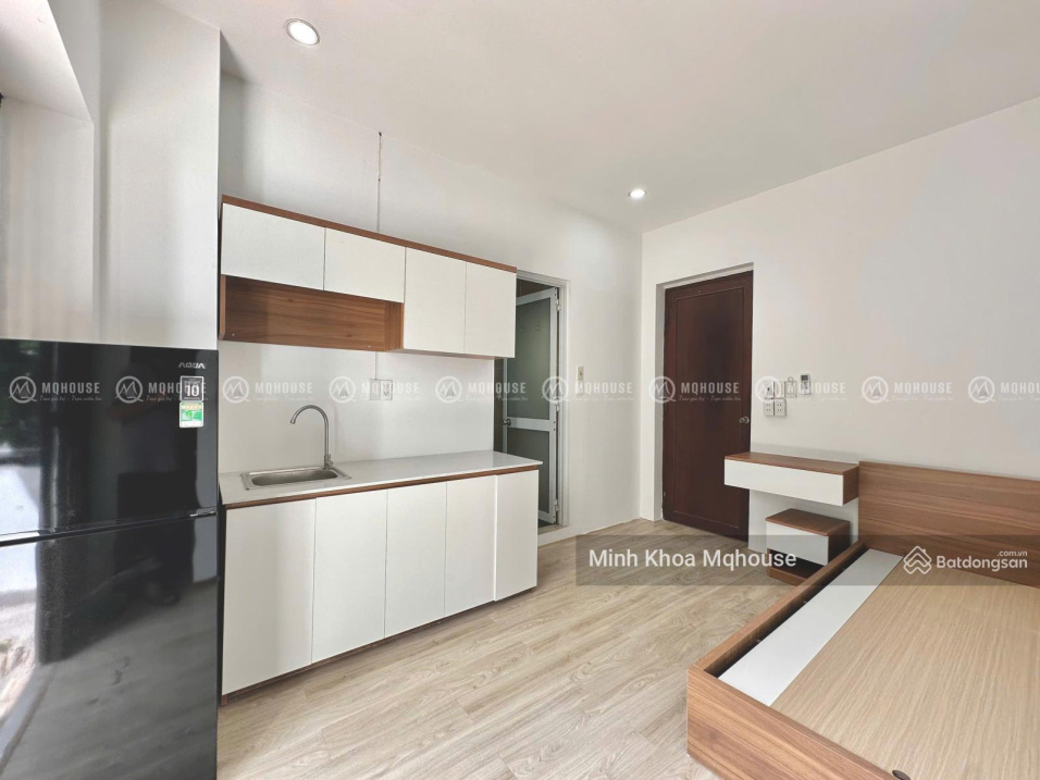 Modern 30m² Studio Apartment with Balcony