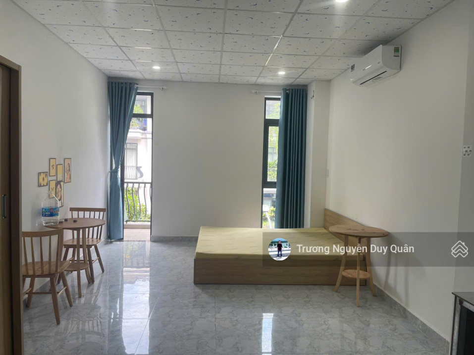 Furnished 1-Bedroom Apartment with Balcony in Vạn Phúc