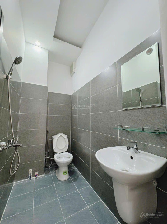 Modern Studio Apartment Near Airport and Markets