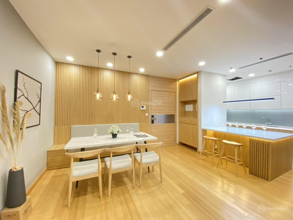 Modern Zei Apartment with Designer Interior
