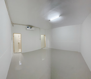 Lily Residence: Affordable Monthly Apartment Near Amata Nakorn
