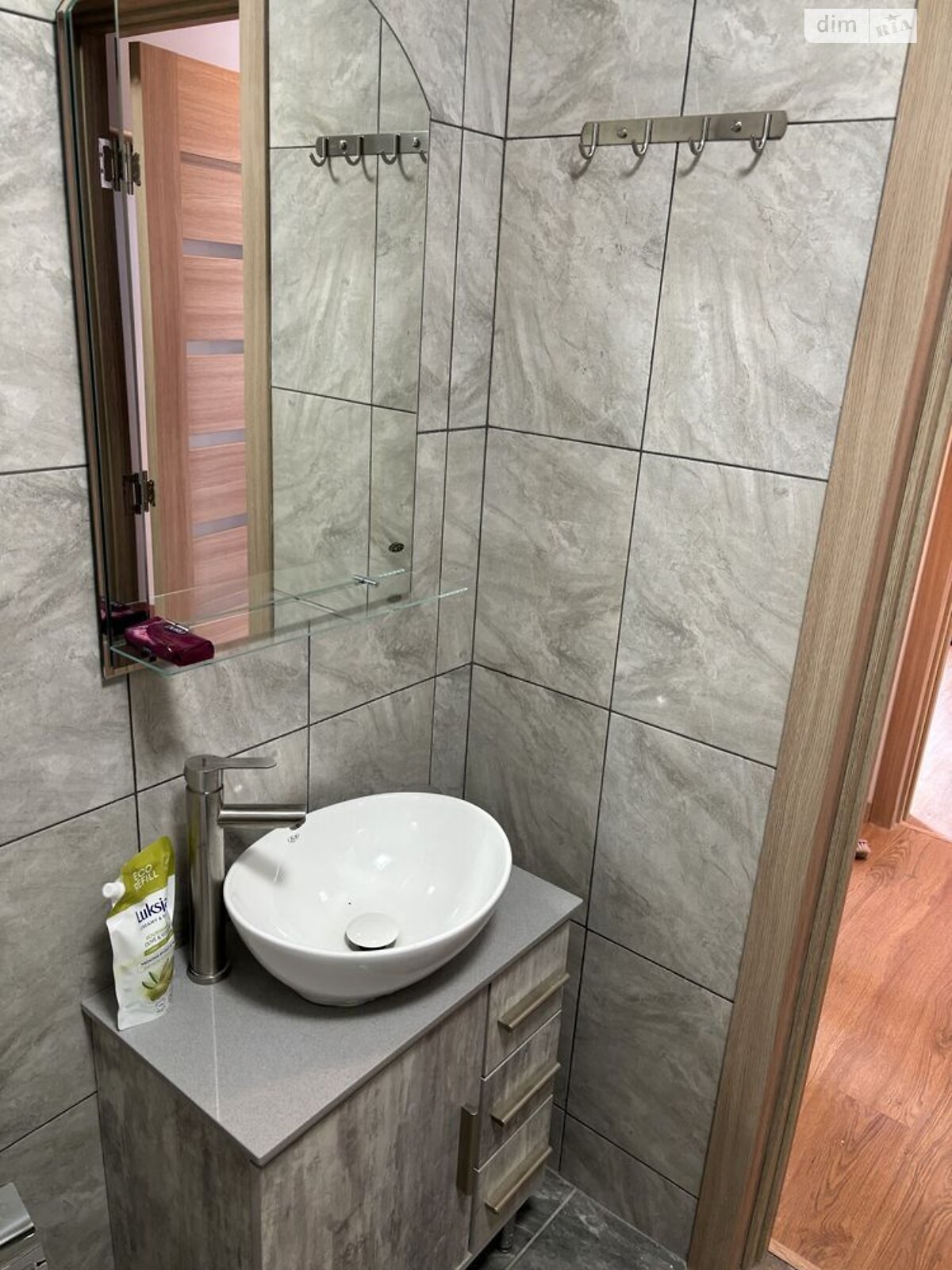 One-bedroom apartment in business-class house with Podol view