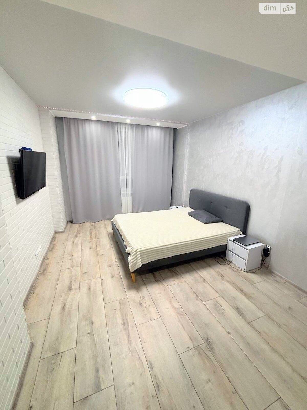 1-Bedroom Apartment in Modern Residential Complex Near Bug River