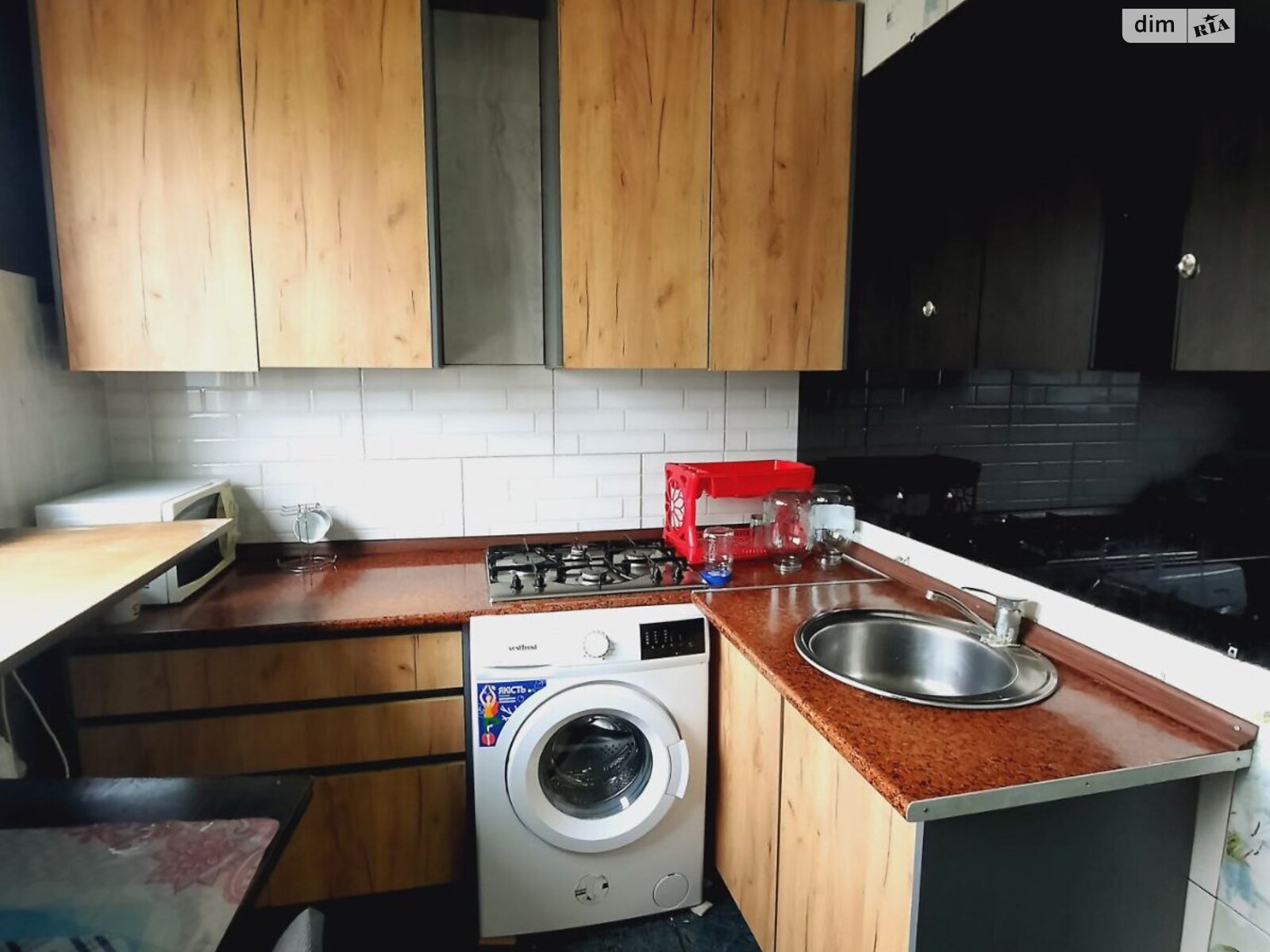 3-Room Apartment on Aerospace Avenue near Tavria V