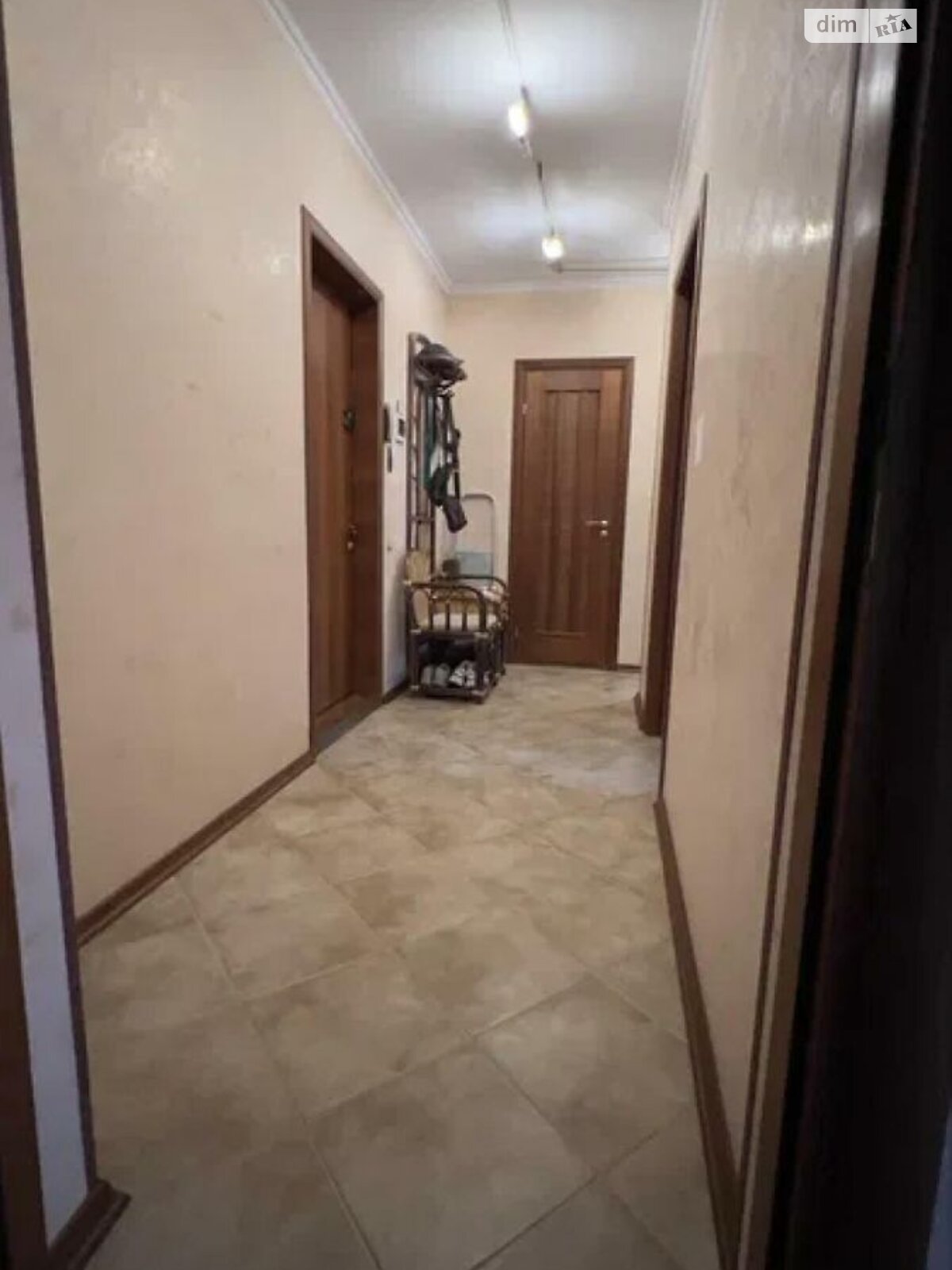 2-bedroom apartment in Sykhiv area, Lviv, newly renovated