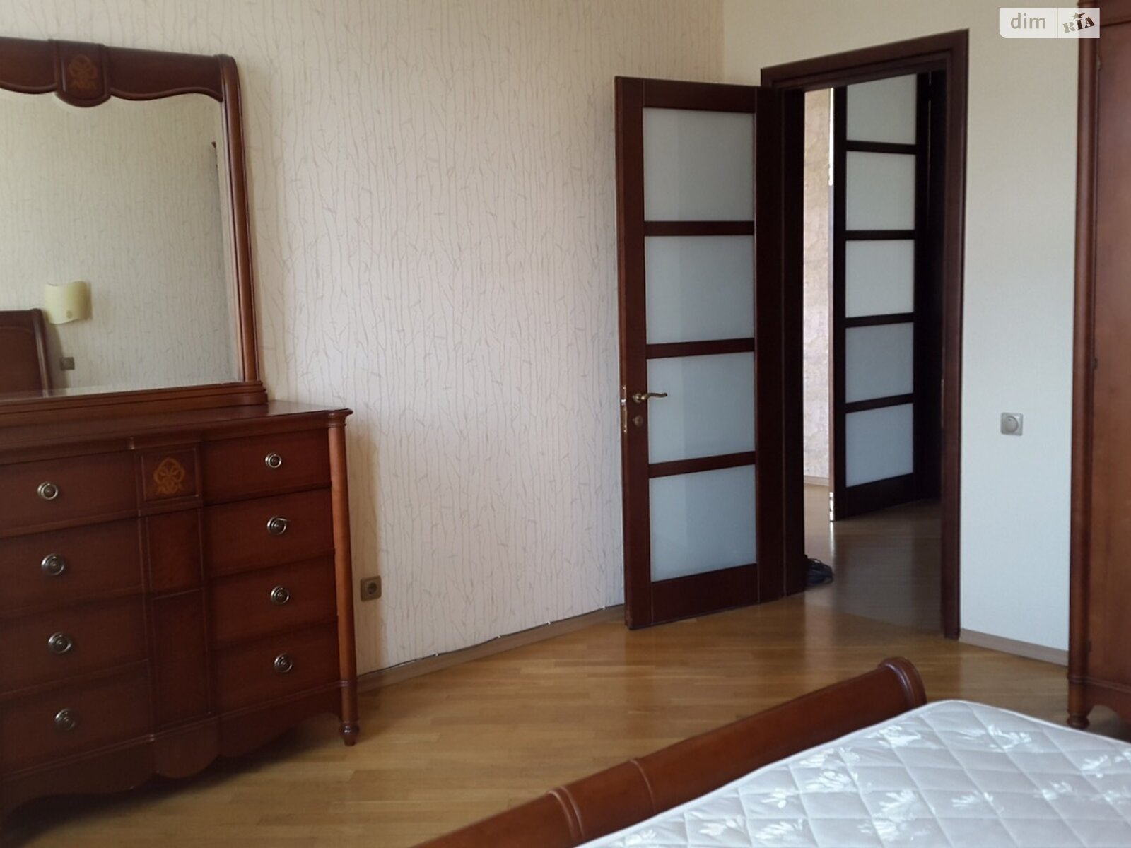 Spacious Bright Apartment with Panoramic City Views