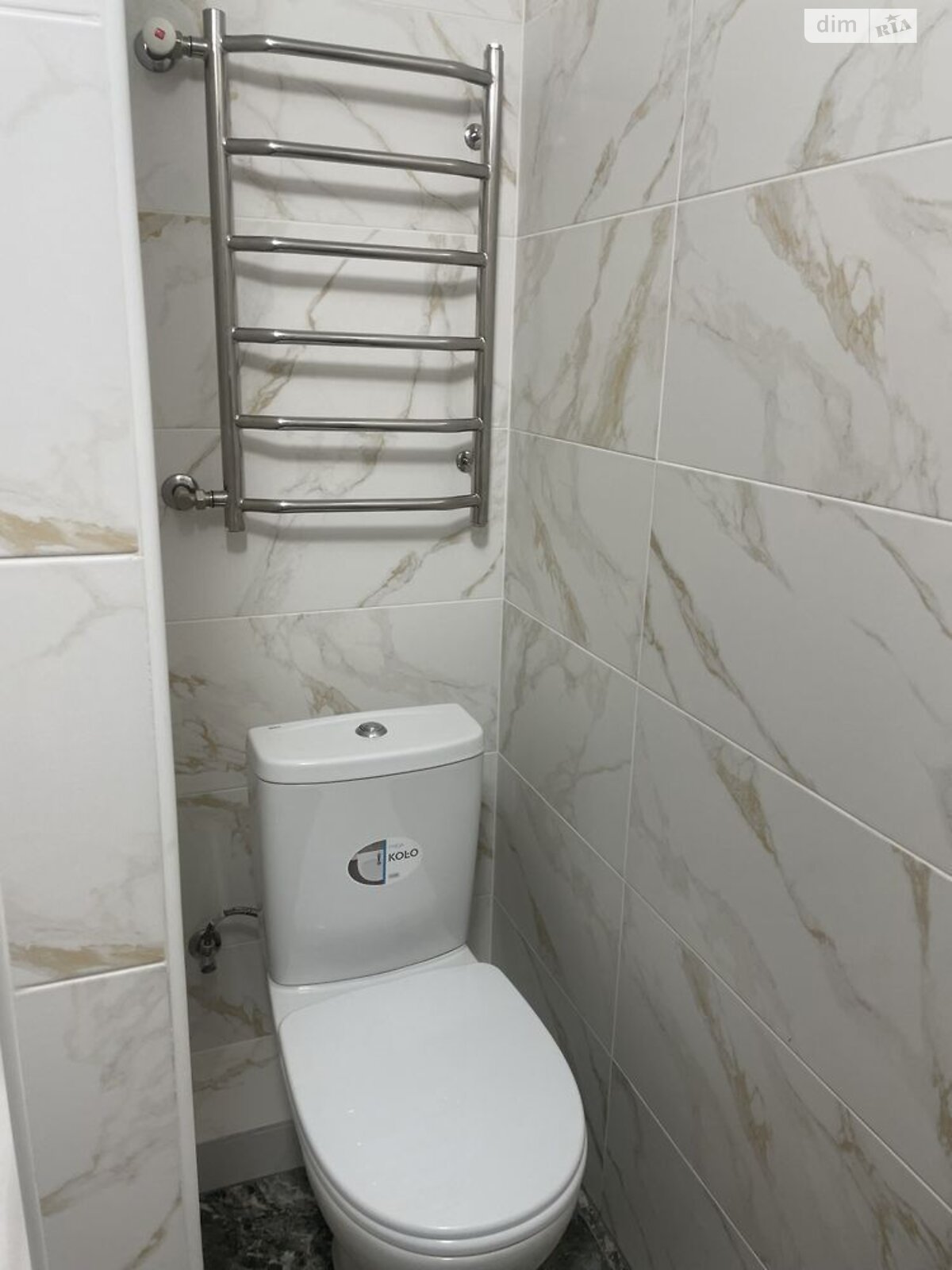1-Room Apartment near Osokorky Metro, Fully Equipped Studio Kitchen