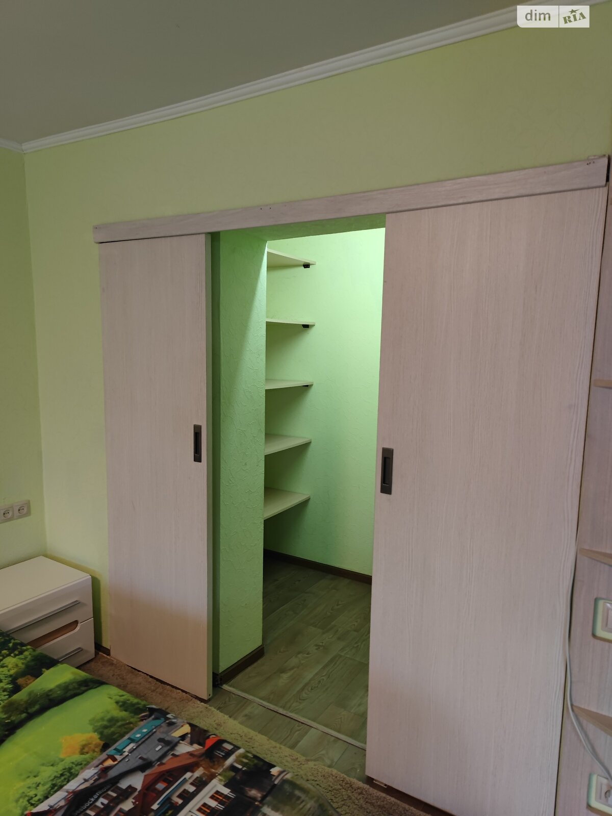 Spacious Studio Apartment in Dnipro Central District
