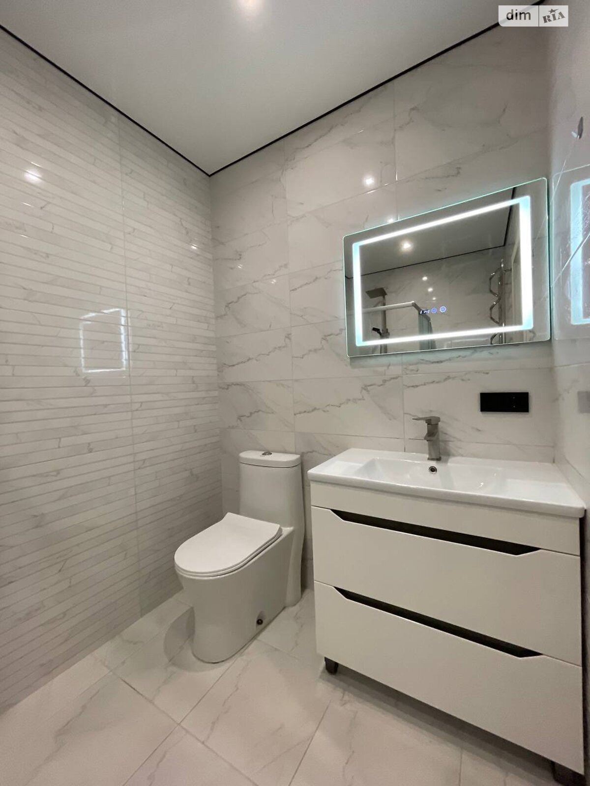 1-bedroom apartment with kitchen-living room in 5th Avenue complex