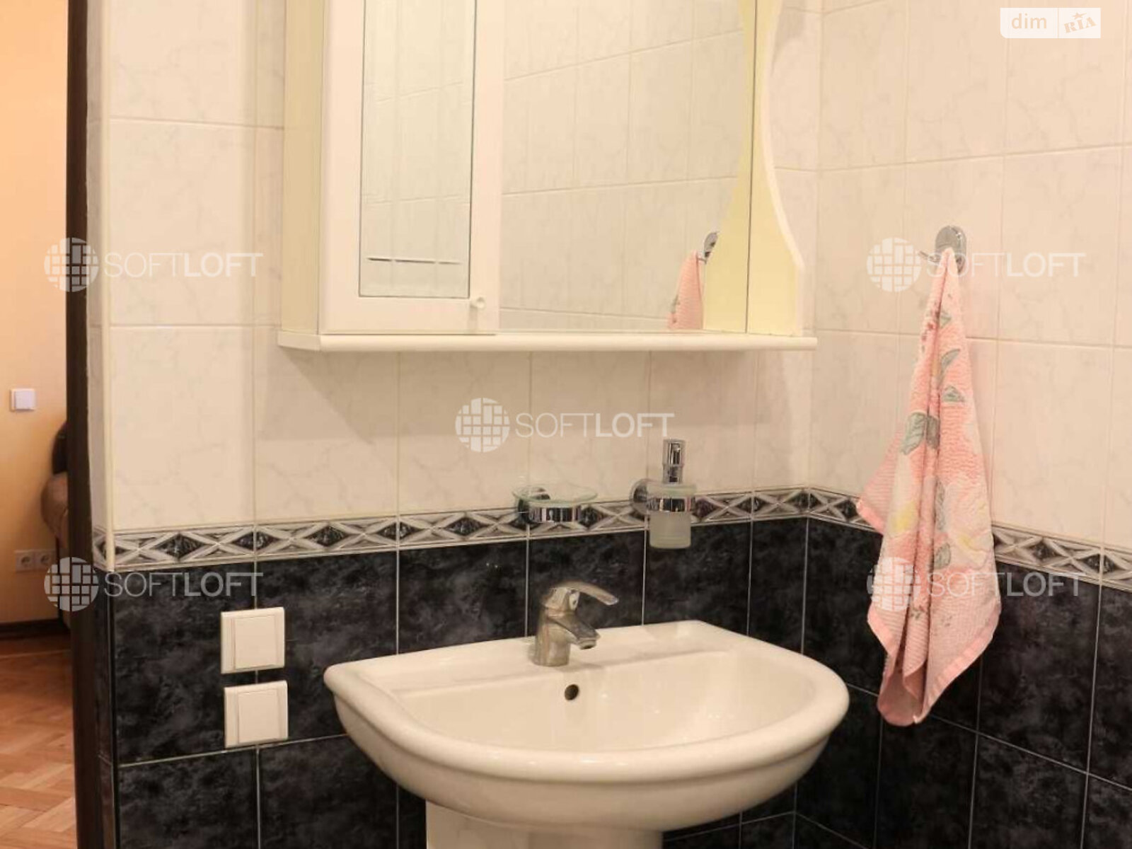 2-Room Apartment on Gagarina Street, Stalin-era Building