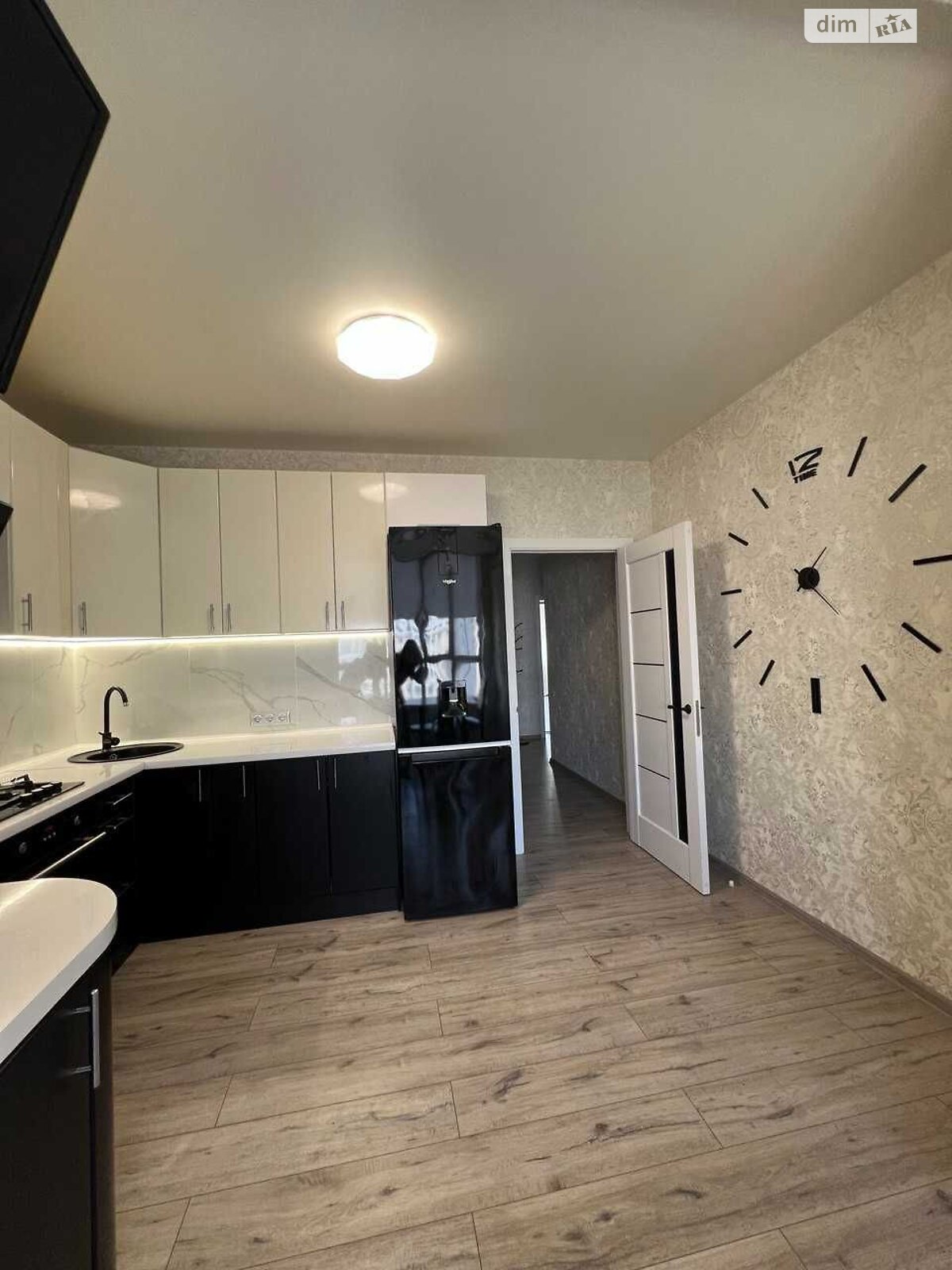 Modern 2-Room Apartment in Sofievska Borshchagovka with Convenient Location