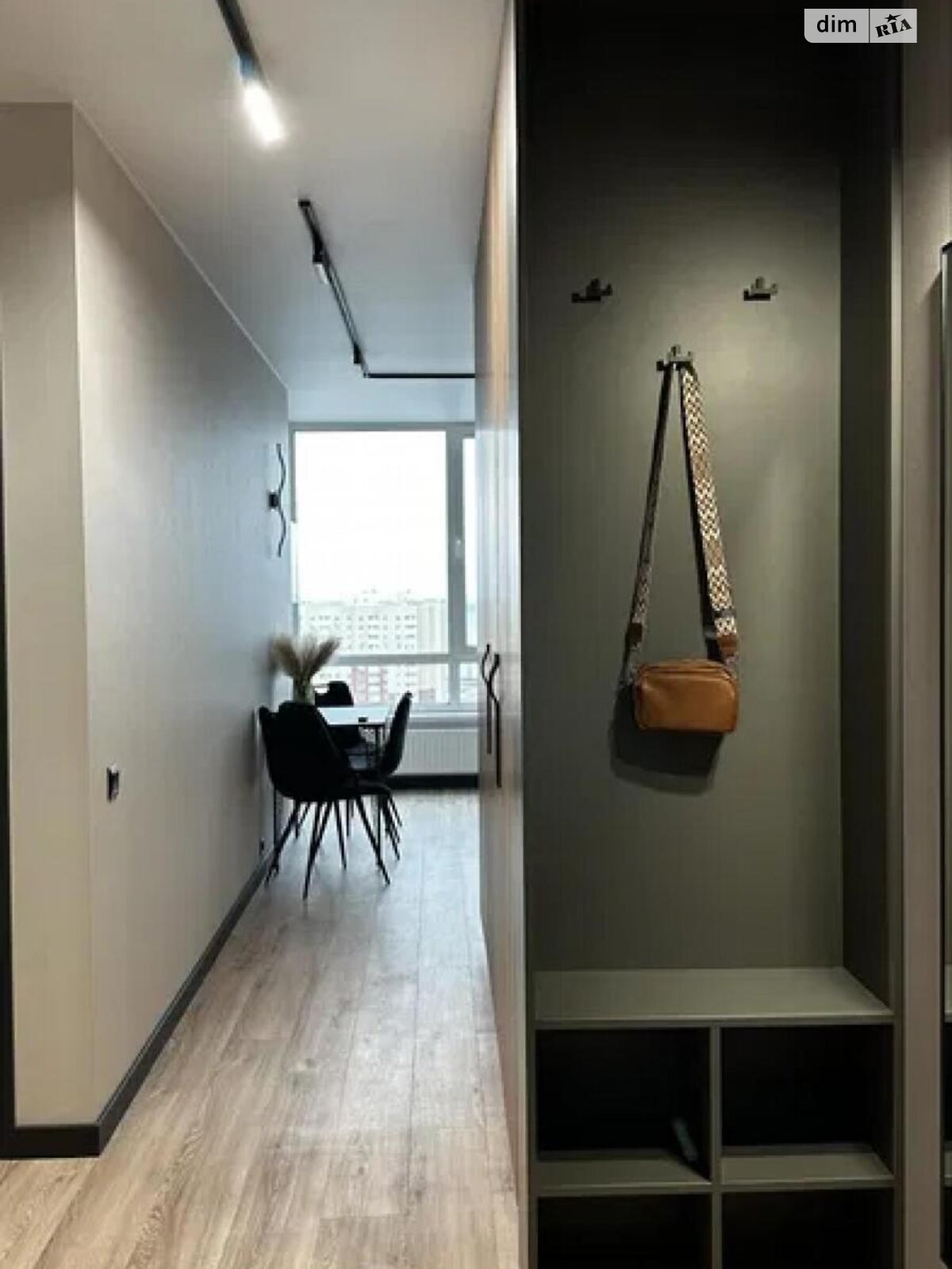 Stylish One-Bedroom Apartment with Modern Amenities