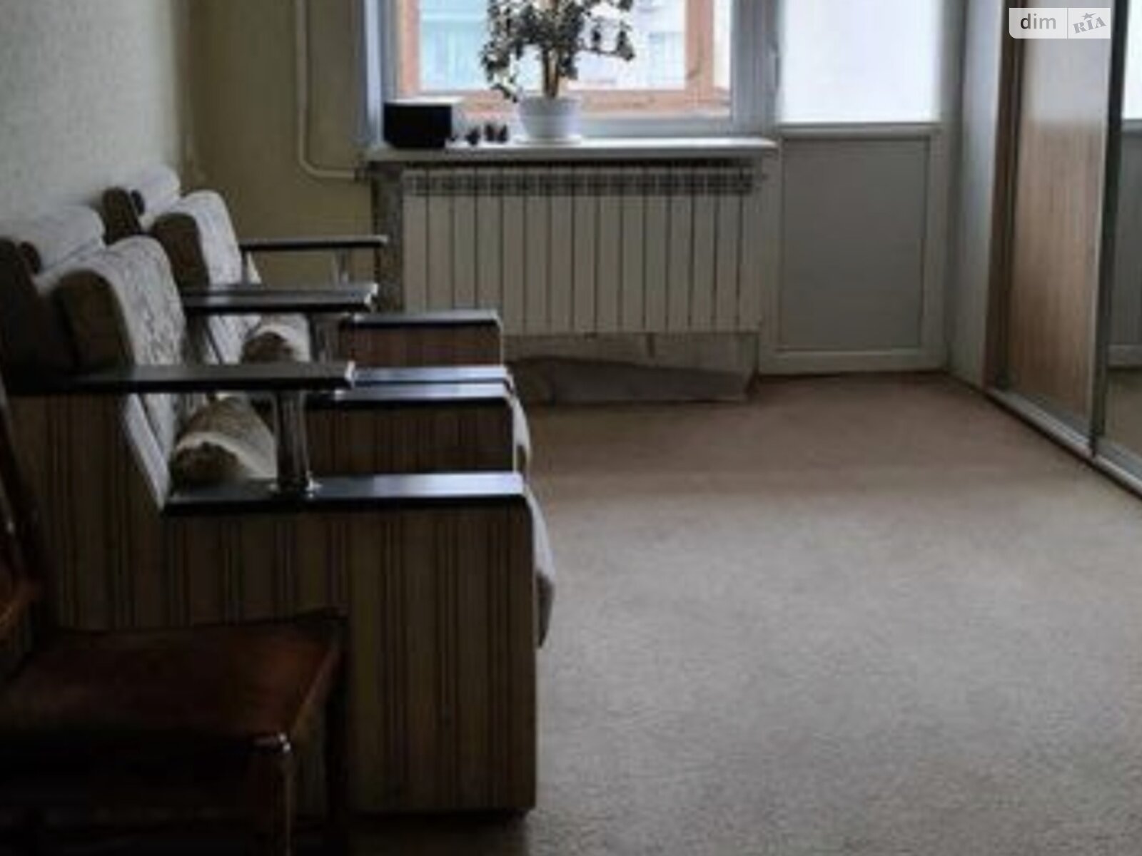 1-Room Apartment on Antonovycha Street