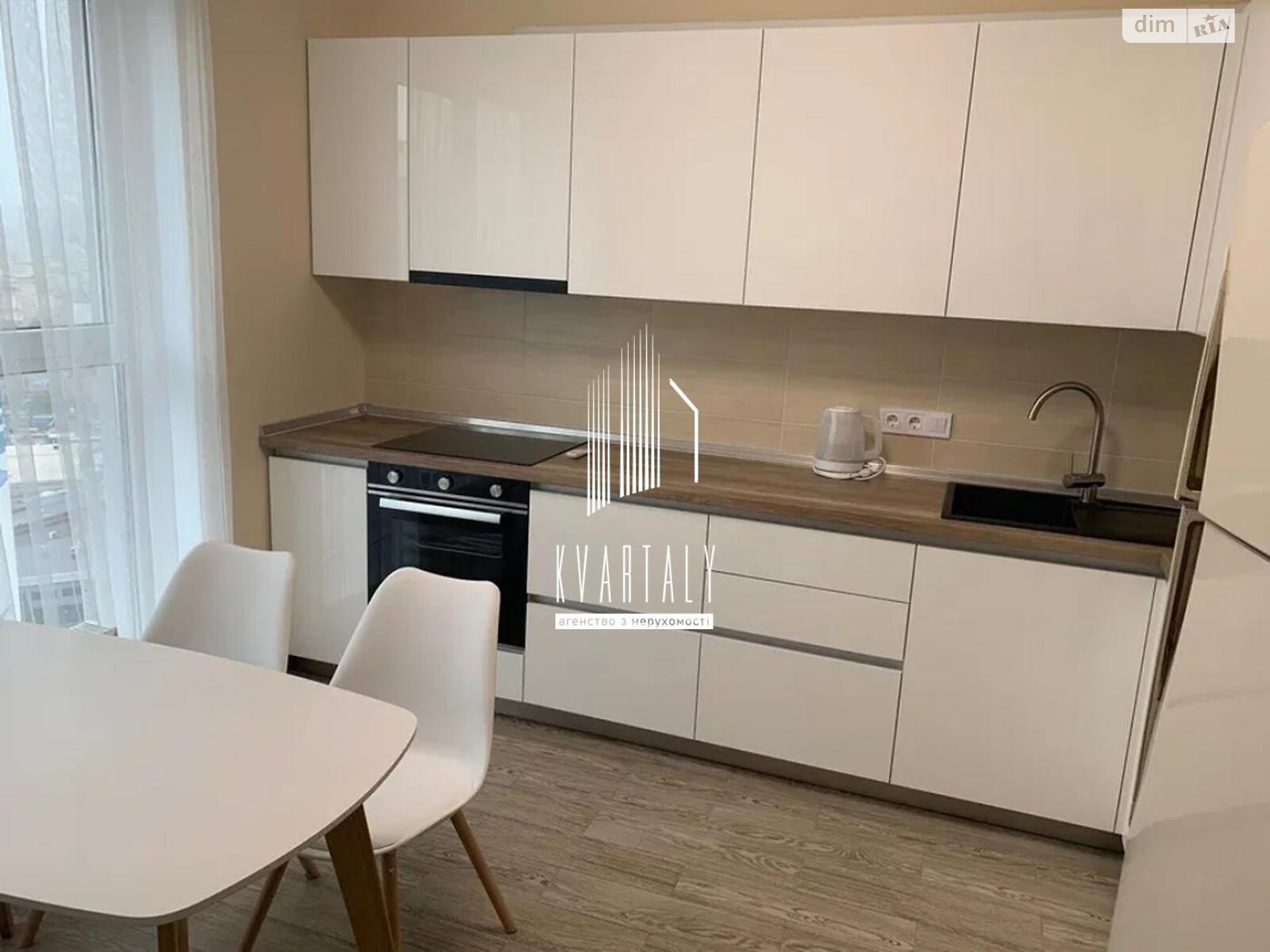 Spacious Apartment on Revutskogo Street with Modern Design and Full Amenities