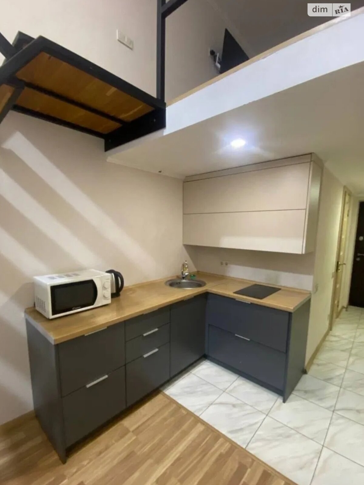 Two-Level Studio Apartment near Beresteiska and Shuliavska Metro Stations