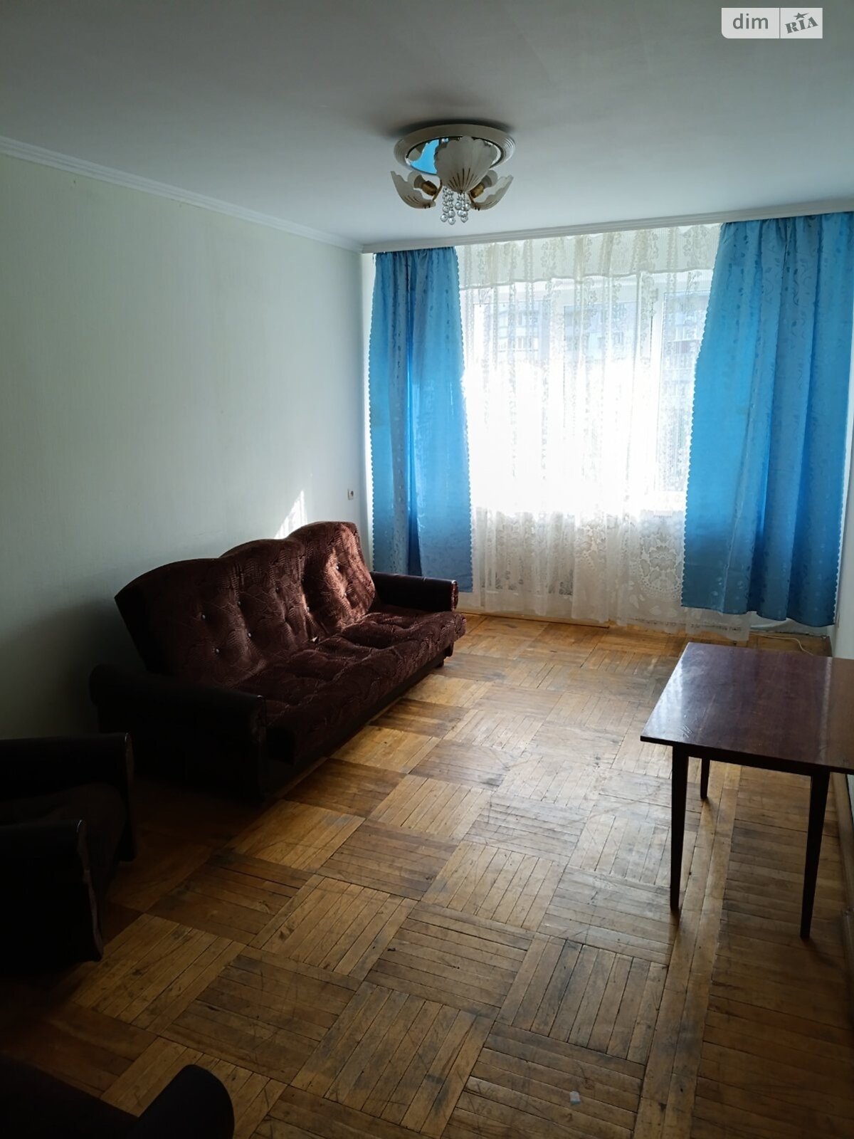 2-кімнатна квартира на вулиці Космонавтів, 4 поверх