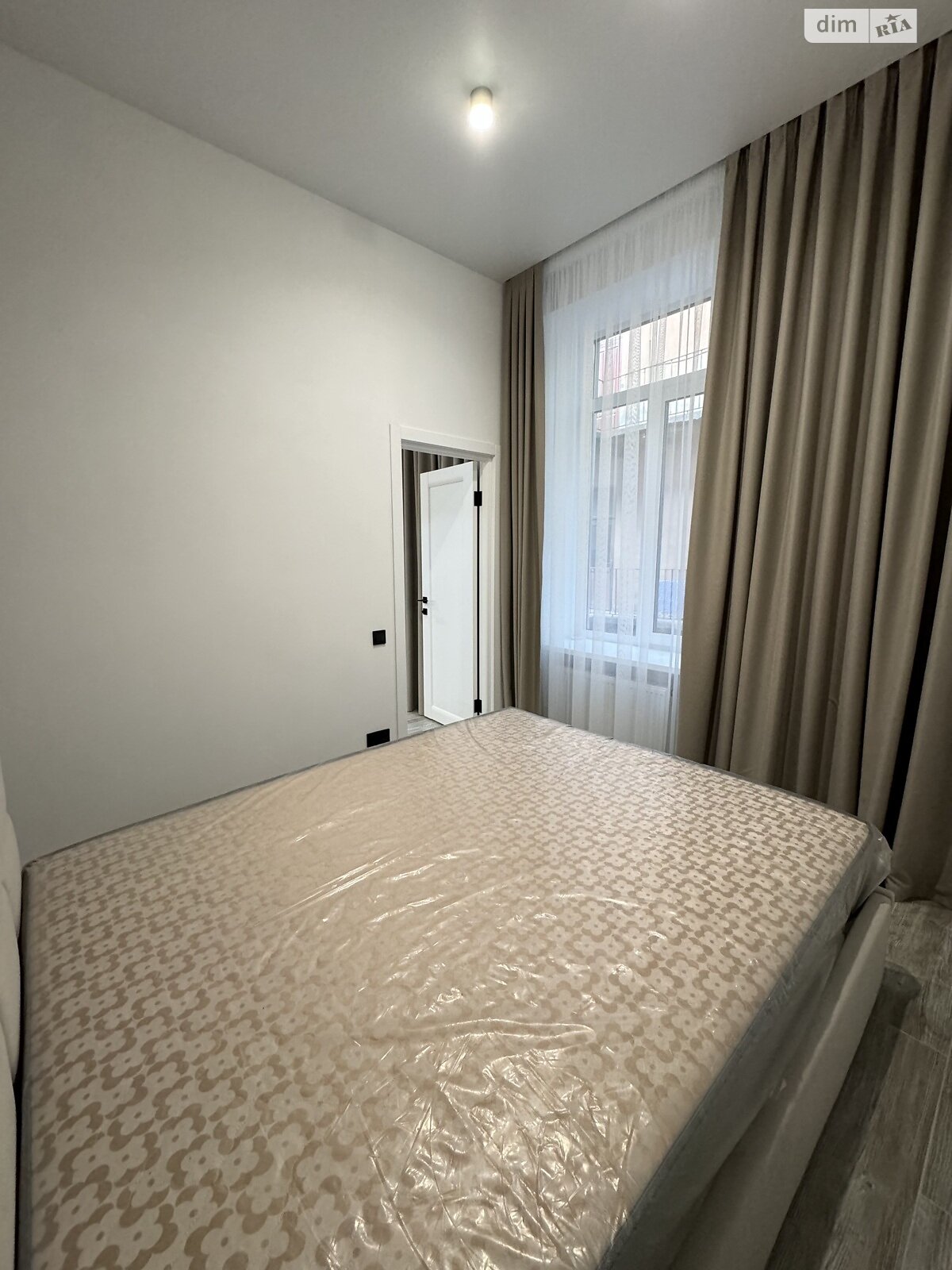1-Bedroom Apartment near Polytechnic with Kitchen Studio