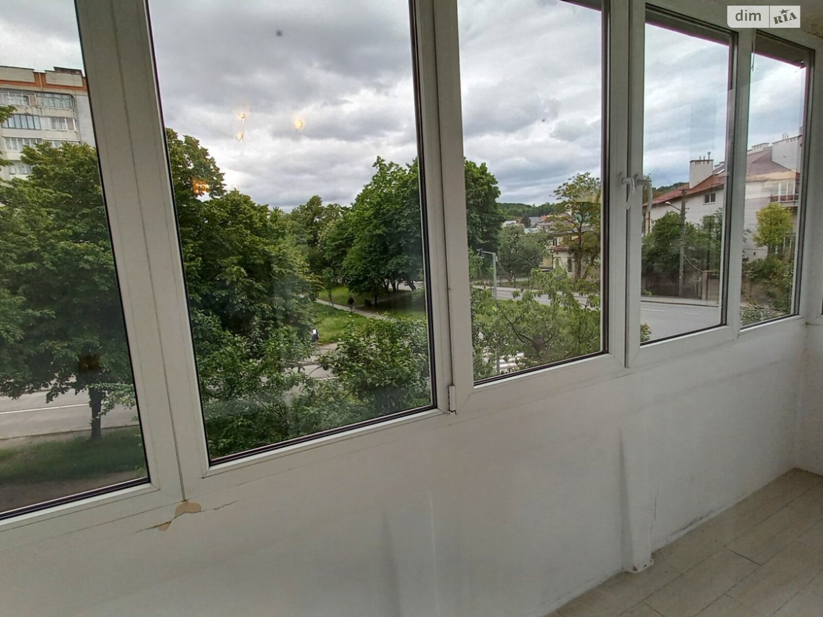 3-Room Apartment with Sauna, Eurorepair, Isolated Rooms