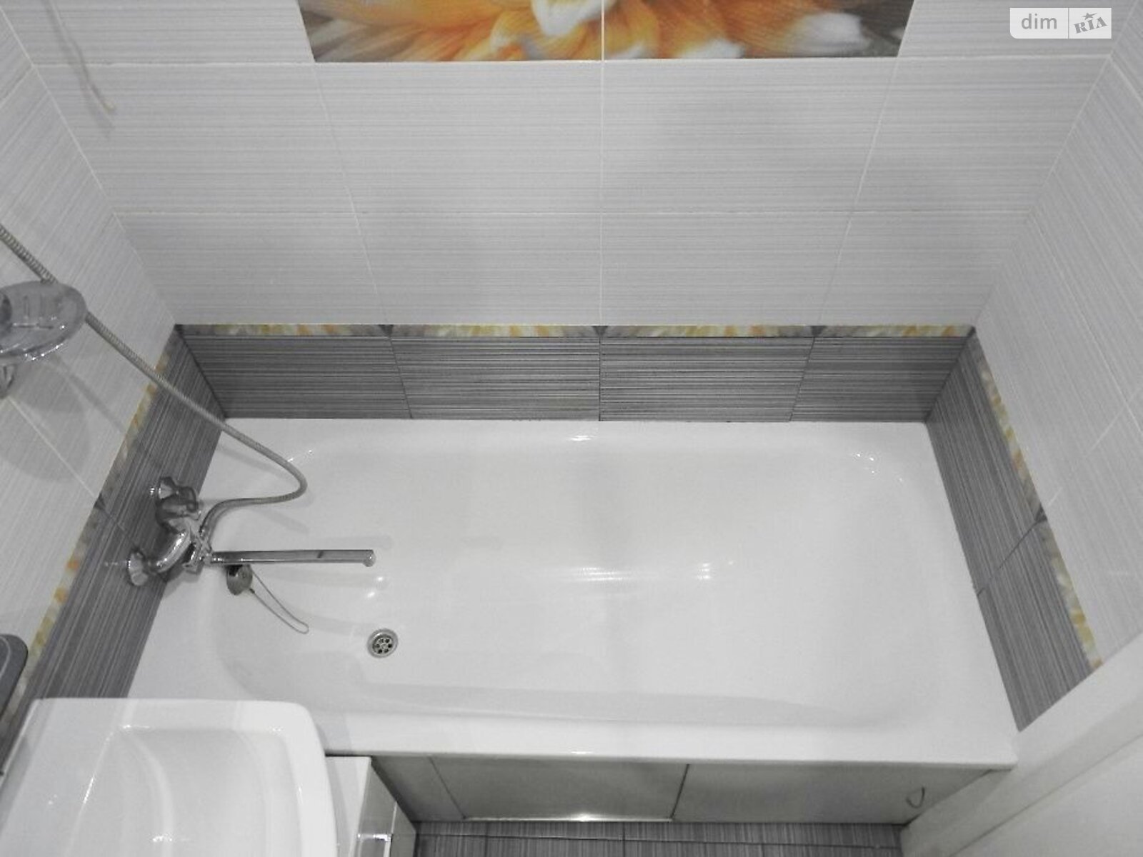1-Room Apartment with Quality Renovation near Sedova Street