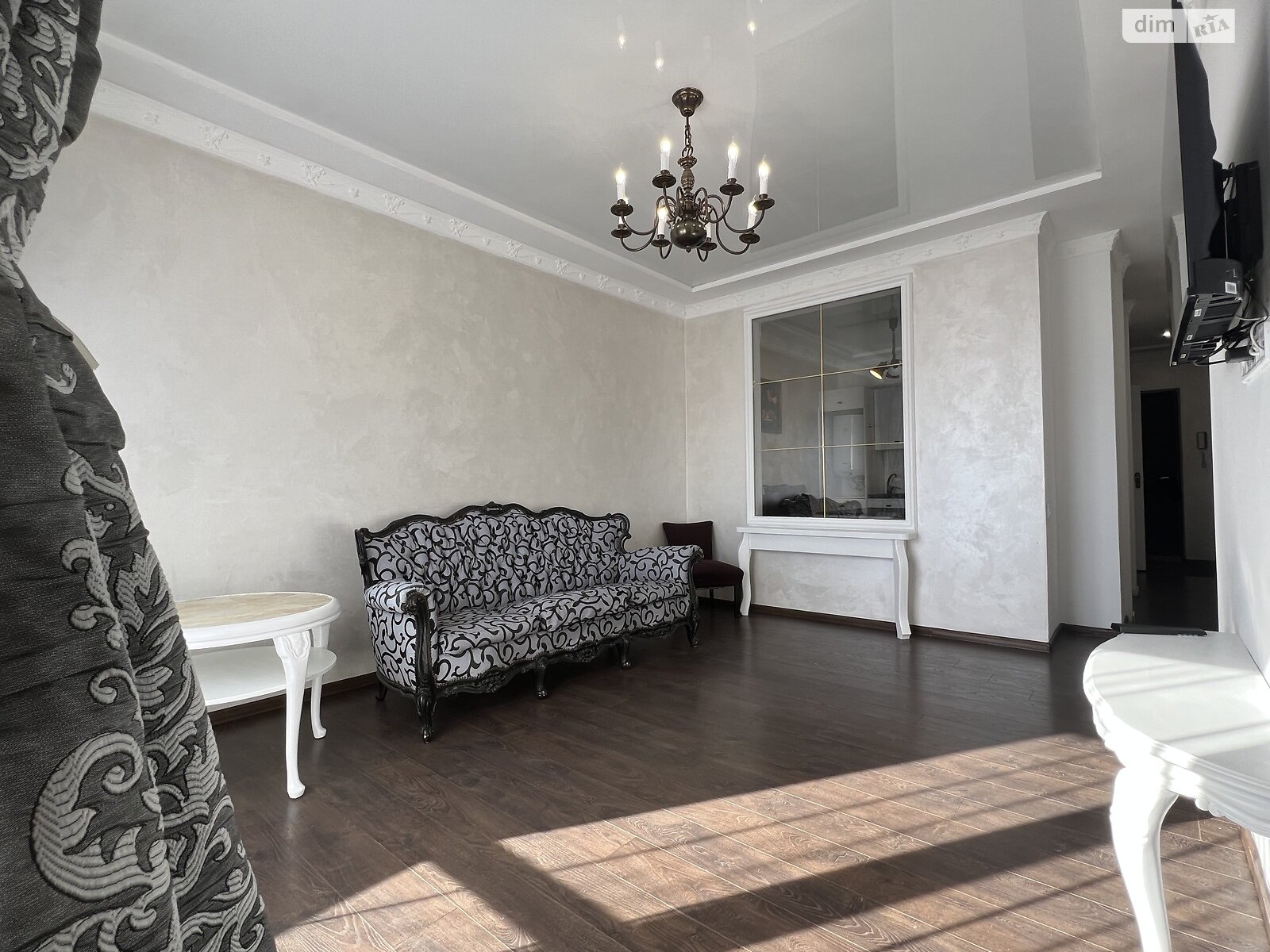 Spacious 2-Room Apartment in Prestigious District