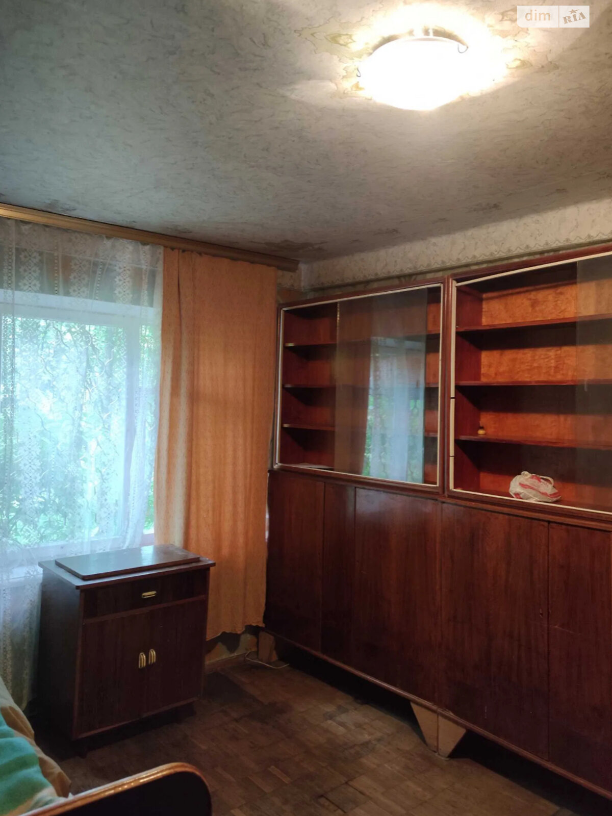 3-Room Apartment near Beresteiska and Dorohozhychi Metro Stations