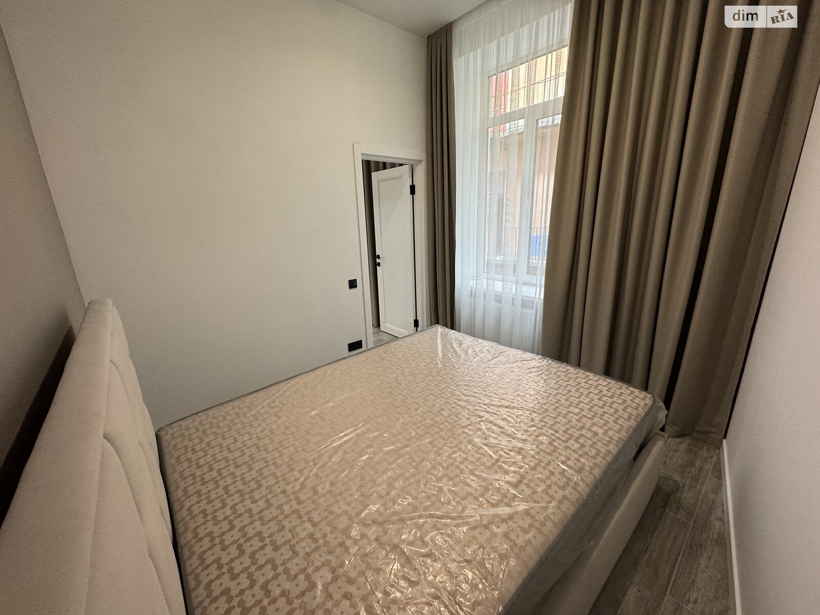 1-Bedroom Apartment near Polytechnic with Kitchen Studio