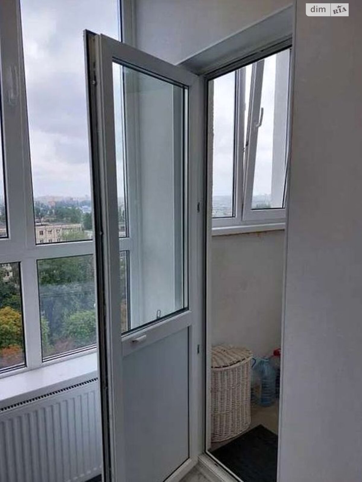 Long-term rental of a 1-room apartment on Prince Yaroslav the Wise Ave. 14