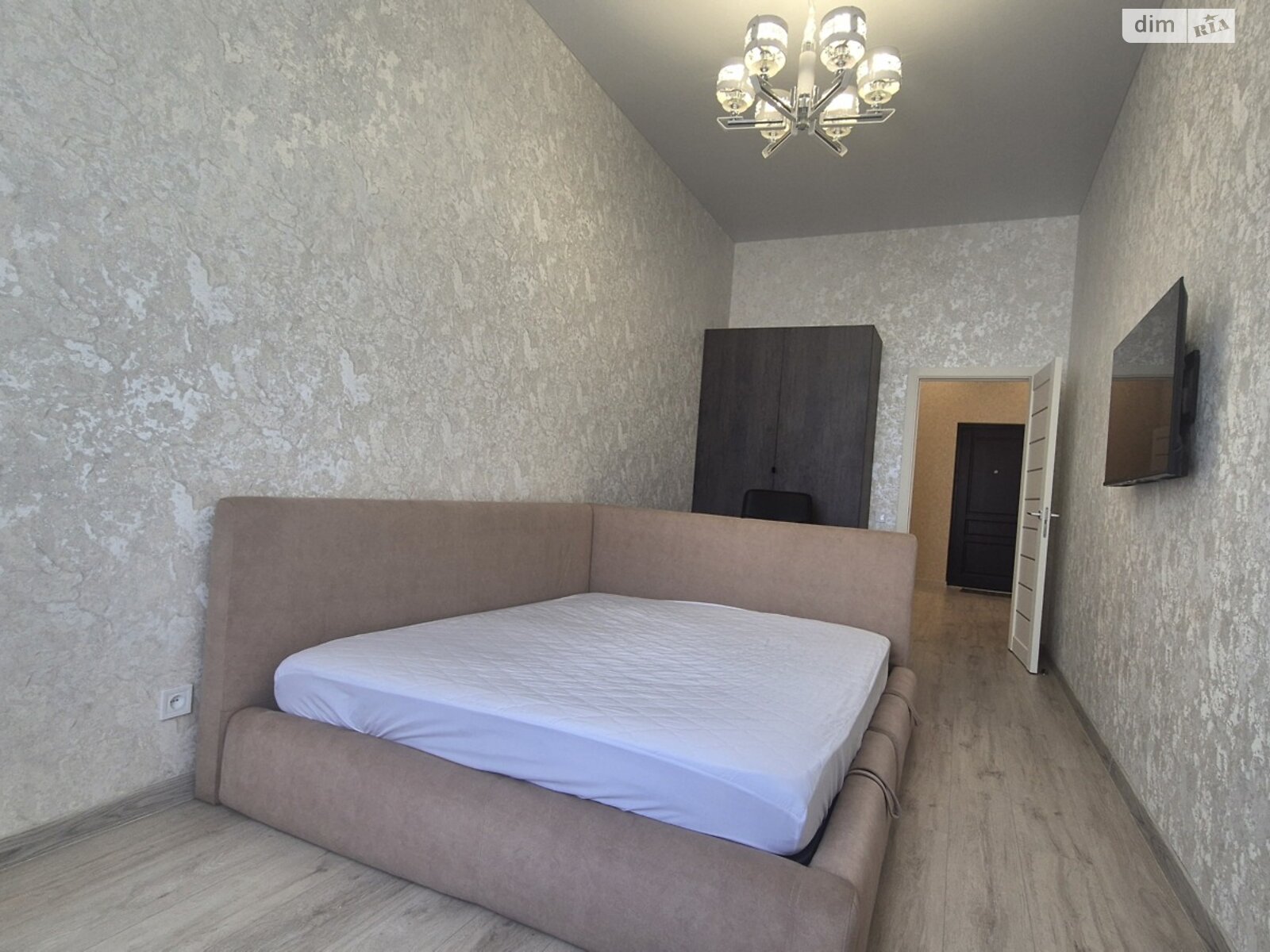 One-bedroom apartment in new building near Old Bazaar Square