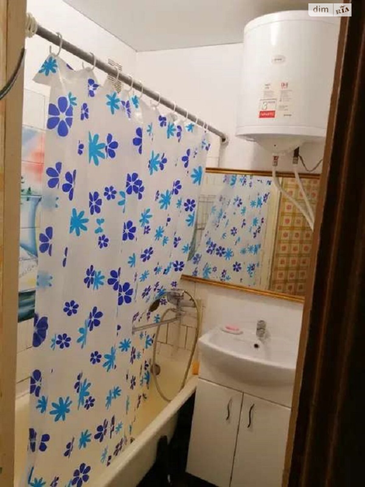 2-Room Apartment near Obolon Embankment with Full Amenities