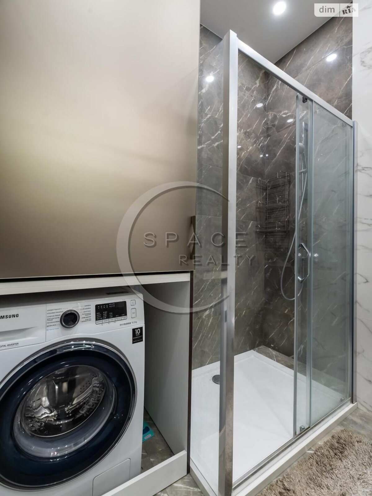 Premium 2-Room Apartment in French Quarter Residential Complex
