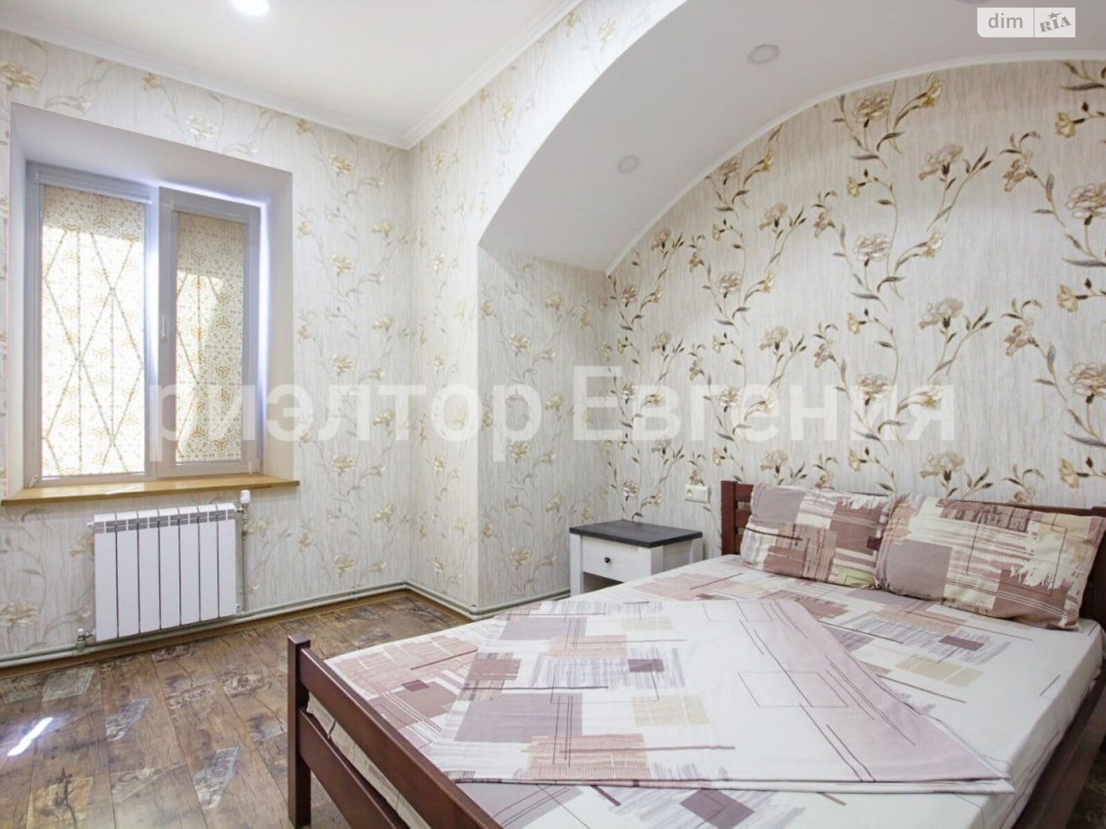 Қала орталығындағы студия, 40 шаршы метр, толық жабдықталған