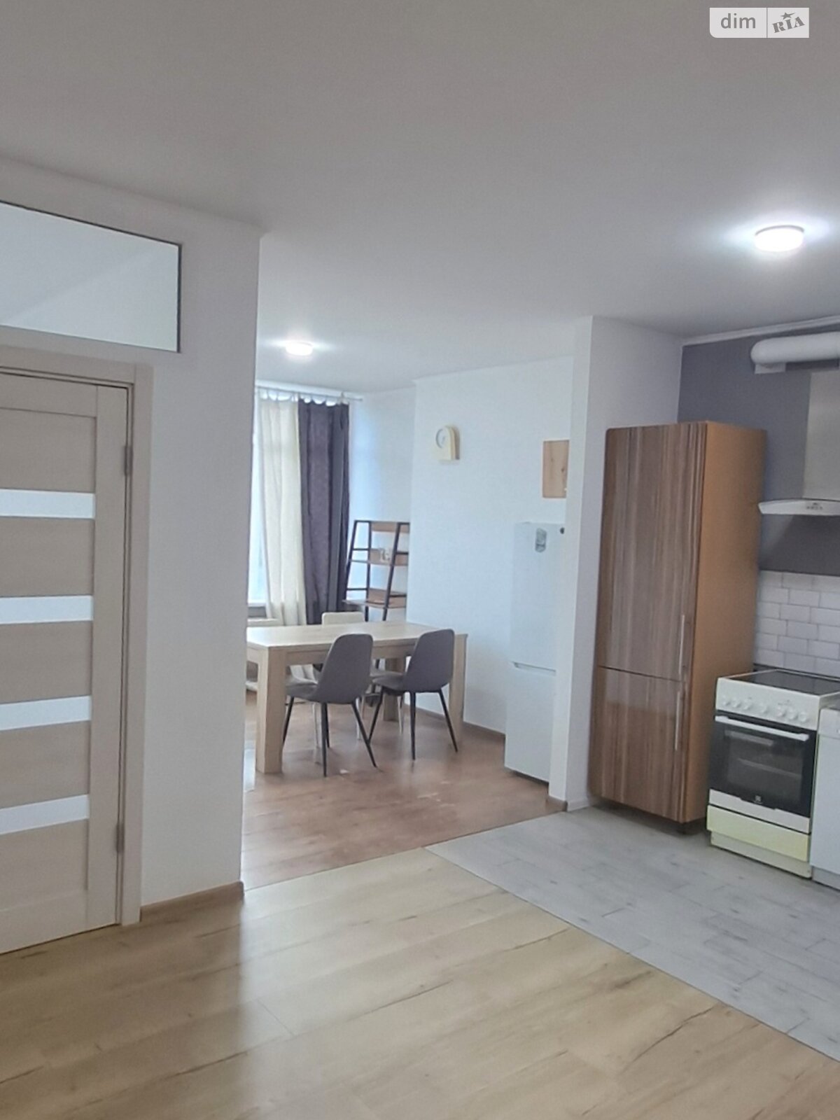 2-Room Apartment near Nyvky Metro, Spacious Kitchen-Living Room