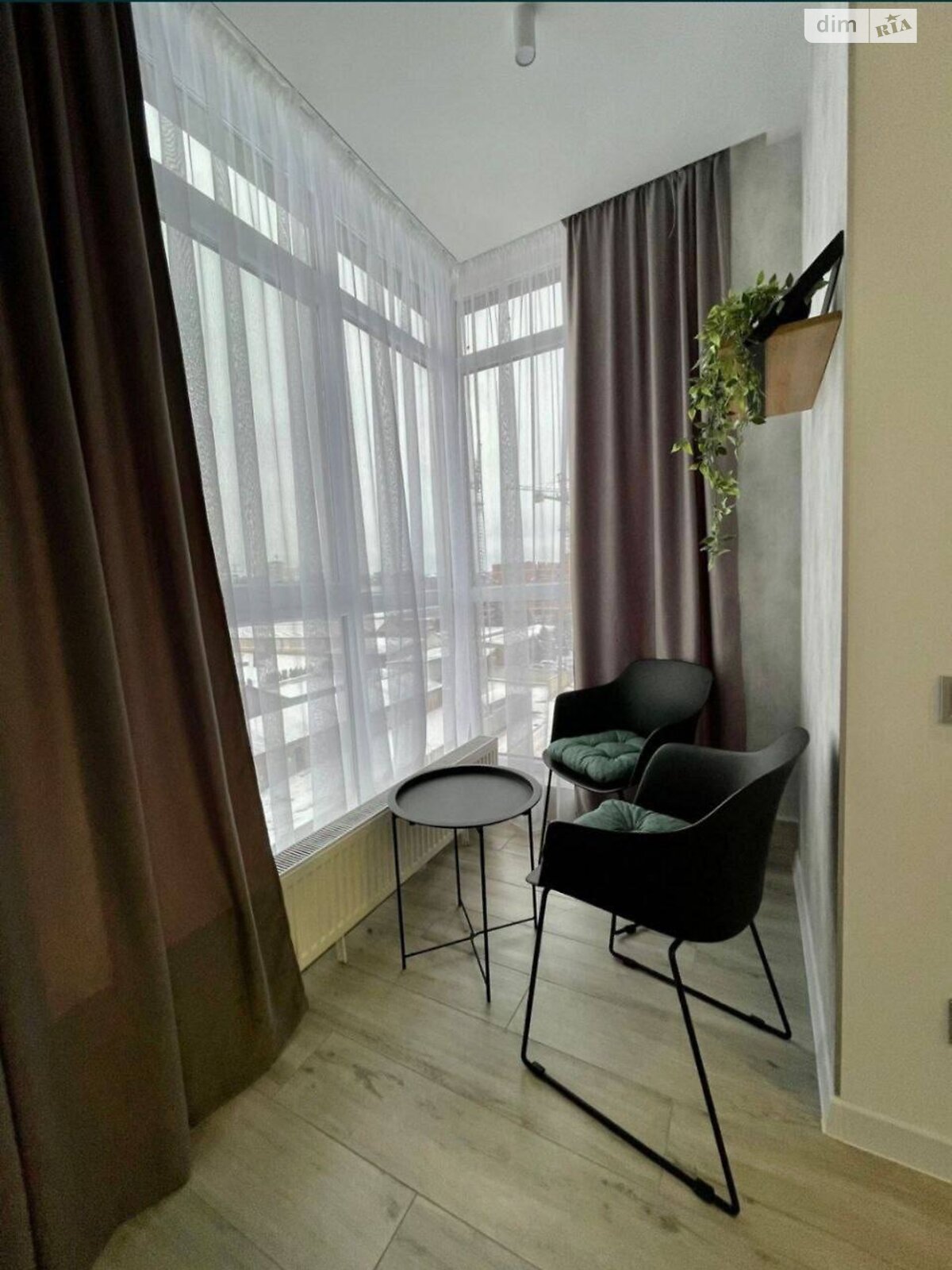 2-Room Apartment in Happy Complex, Zaporozhye Highway