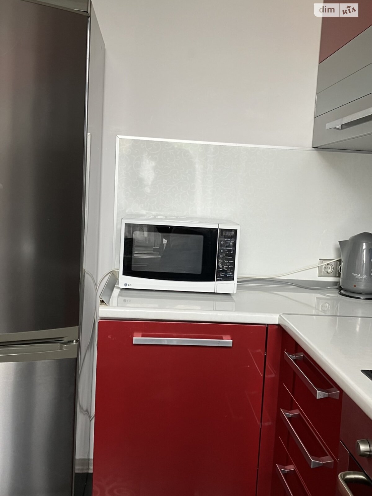 3-Room Apartment near Zoloti Vorota Metro, Fully Equipped