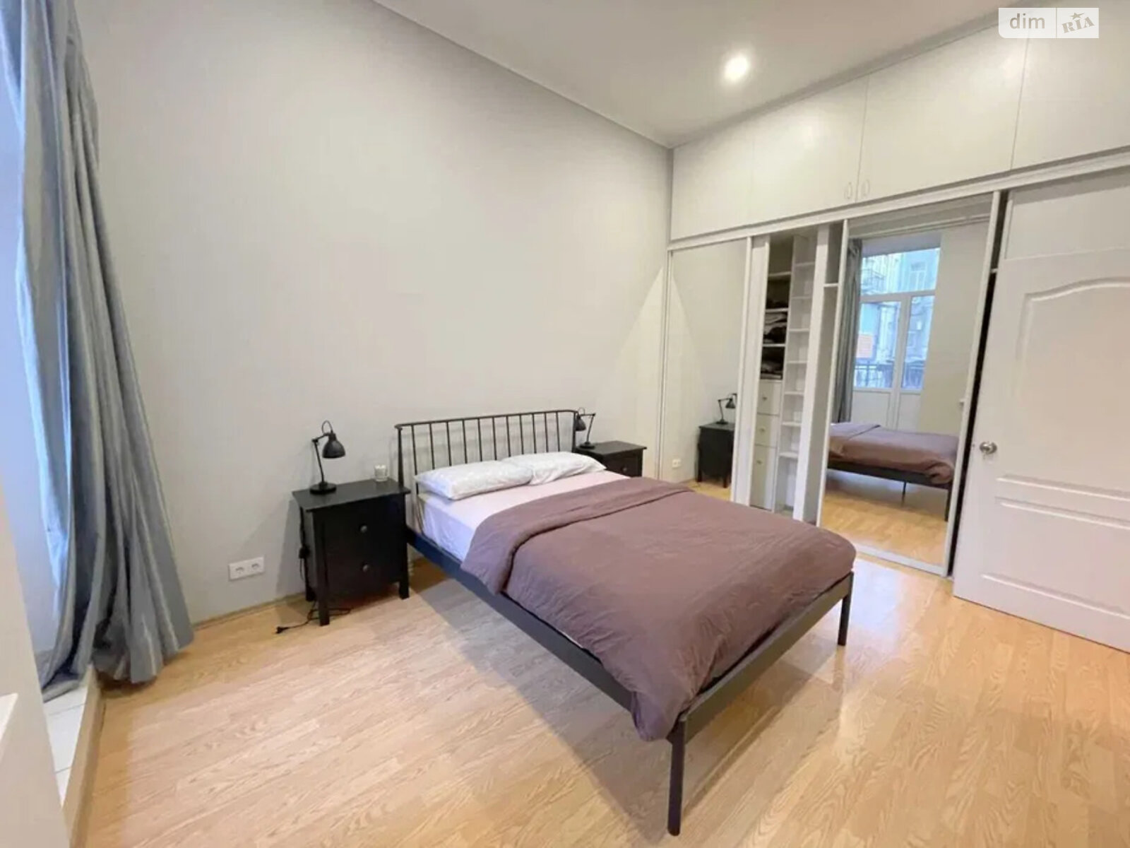 2-Room Apartment on Beresteysky Avenue, Fully Furnished