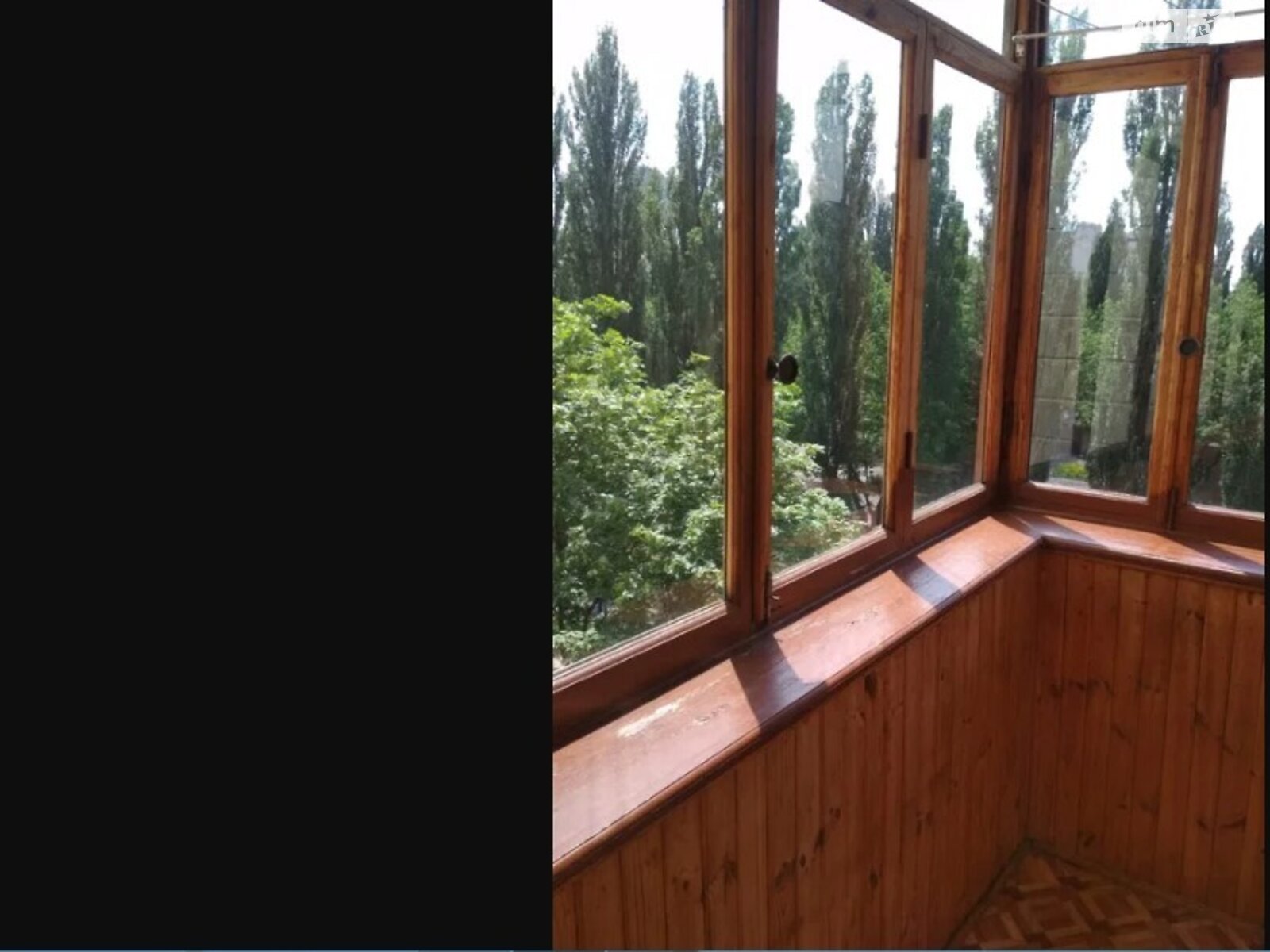 Comfortable 1-bedroom apartment near Zhytomyrska metro with full amenities