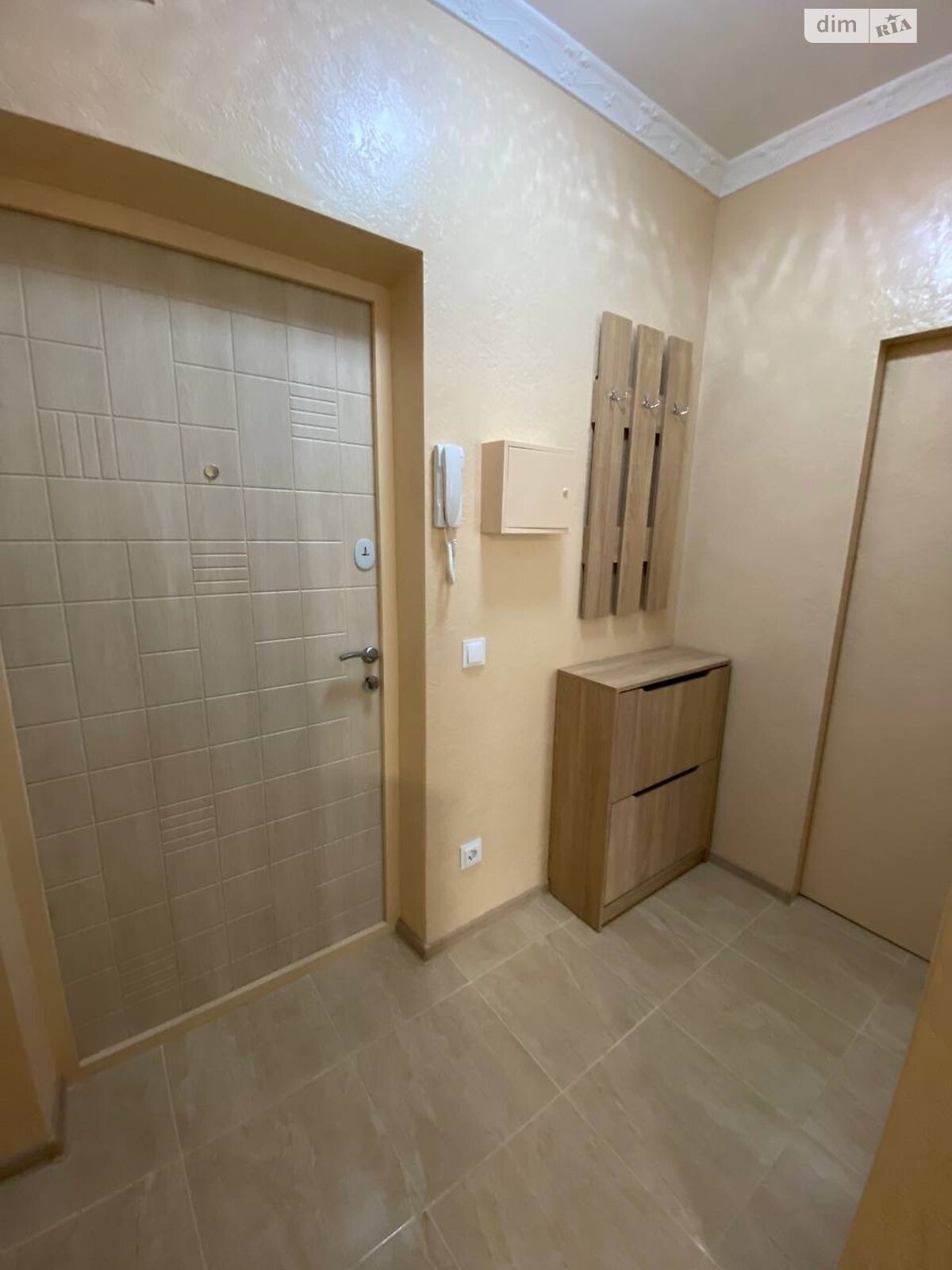 Cozy 1-bedroom apartment in Petrovskiy Quarter, Sofievska Borshchagivka