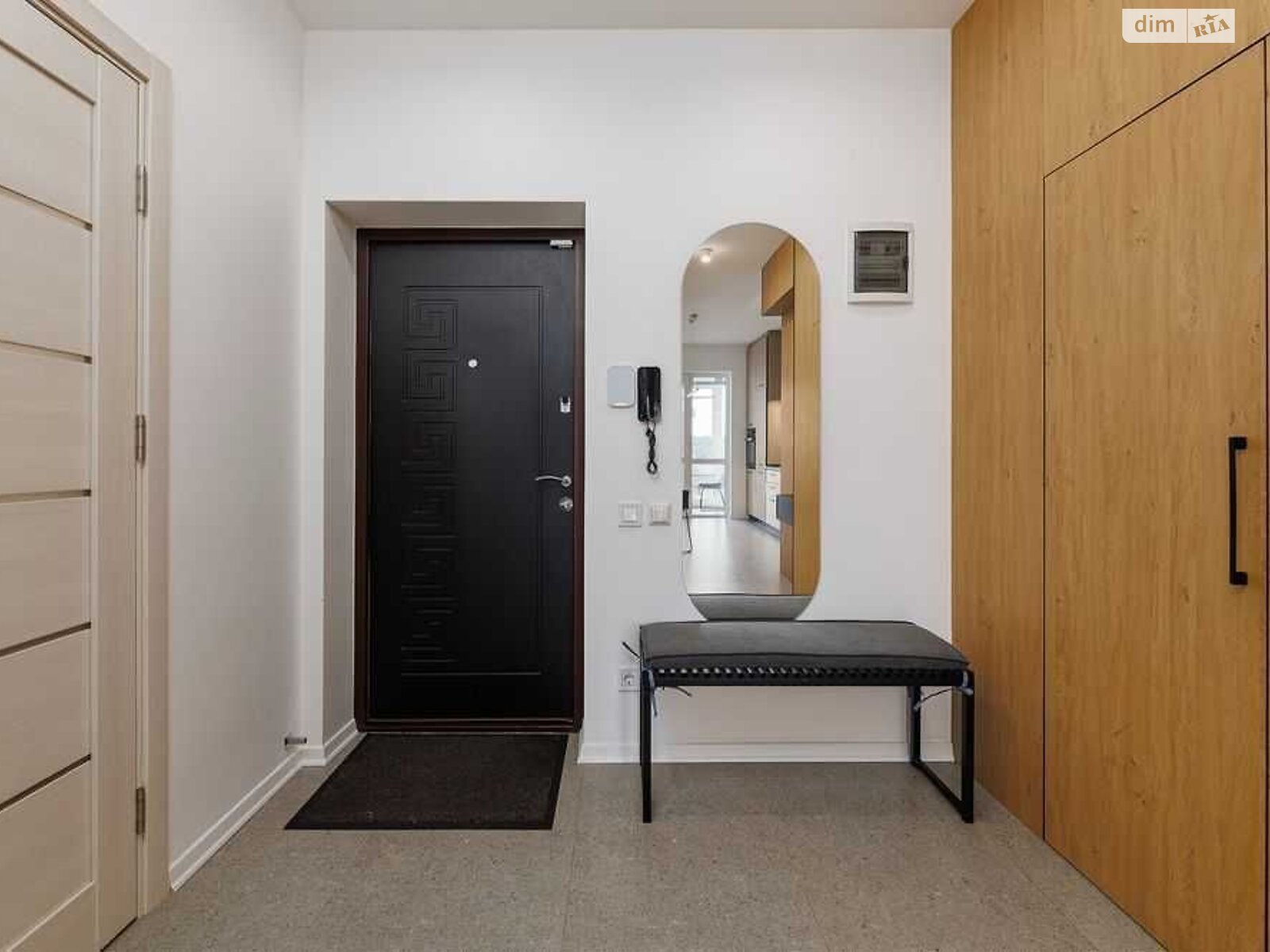 2-Bedroom Apartment in Modern Residential Complex 'Velyka Britaniya'
