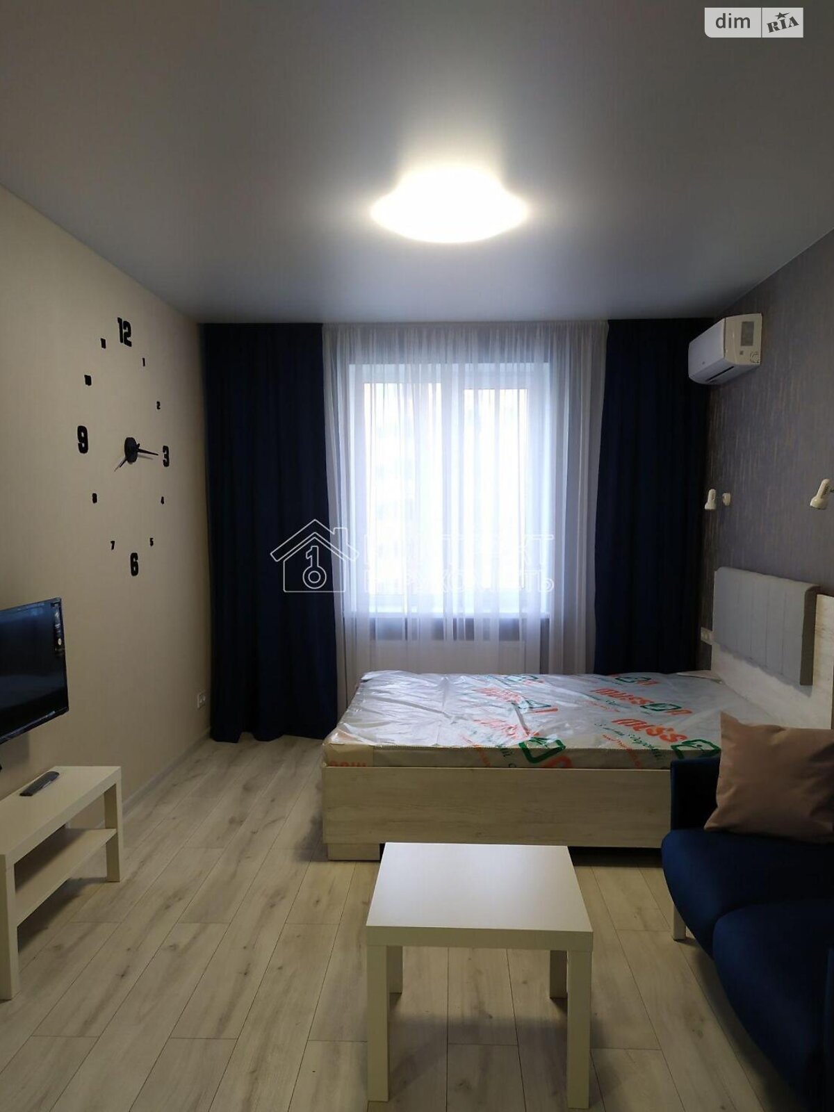 One-bedroom apartment near Central Market in Lazurnyi Complex