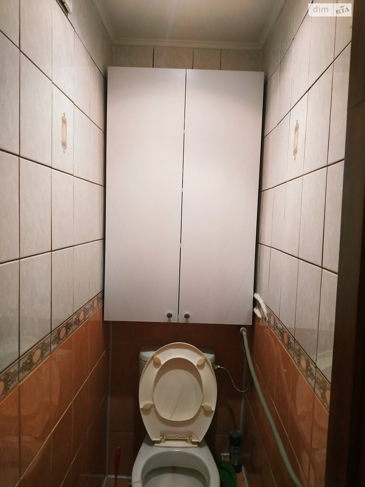3-Room Apartment on Shyroka Street, Well-Equipped