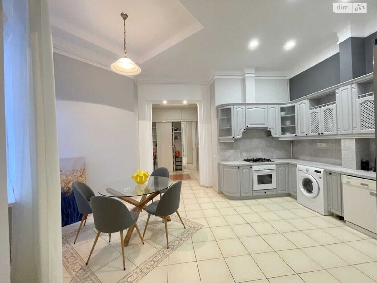 2-Room Apartment on Beresteysky Avenue, Fully Furnished