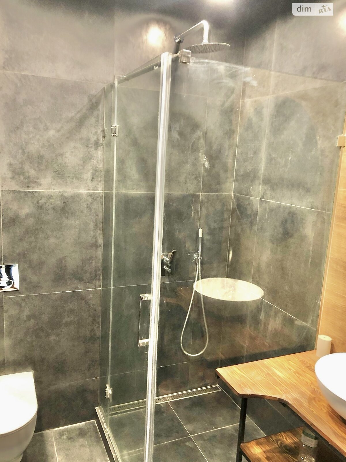 2-bedroom apartment in city center, near KRI metro, modern renovation