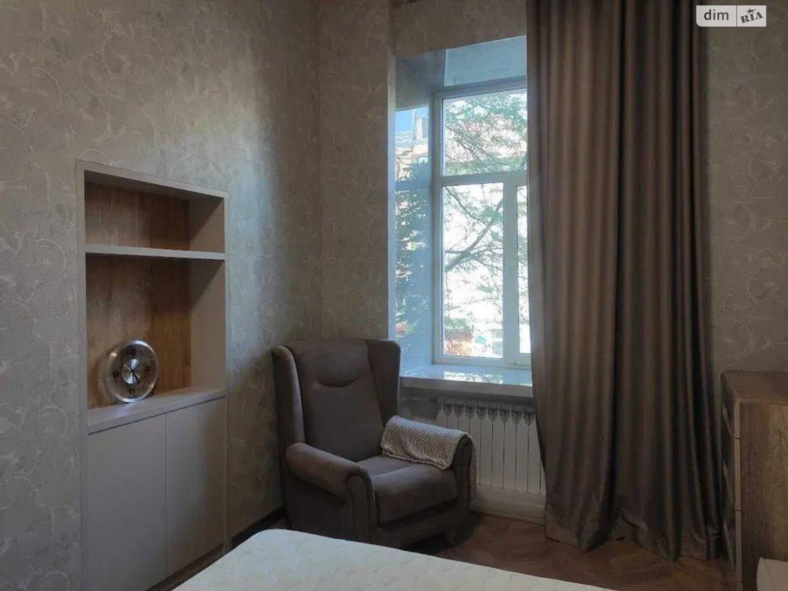 2-Room Apartment in Historic City Center near City Council